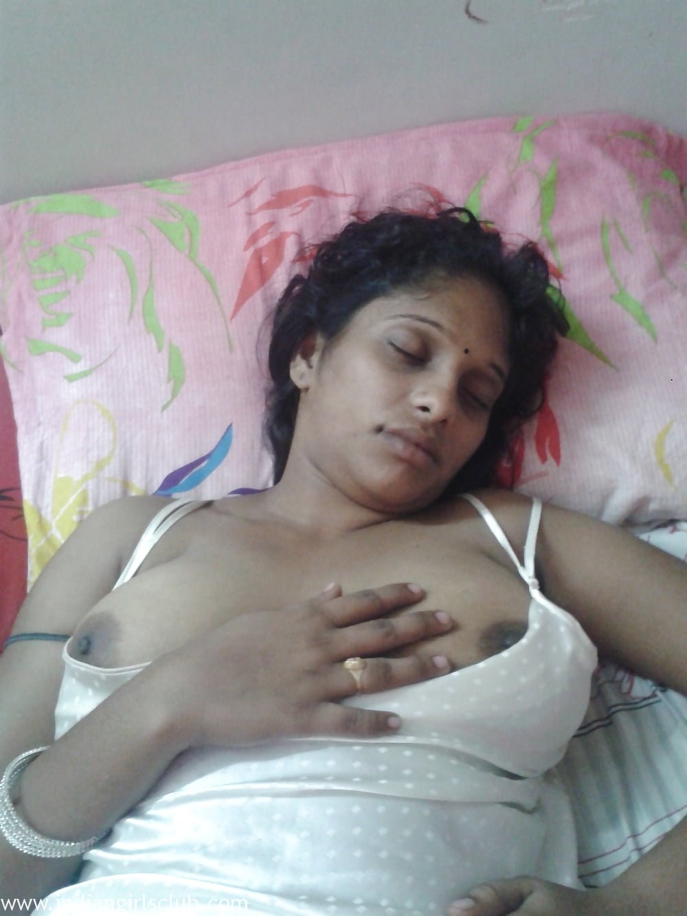 Juicy Indian Aunty Sleeping Naked Big Boobs Exposed