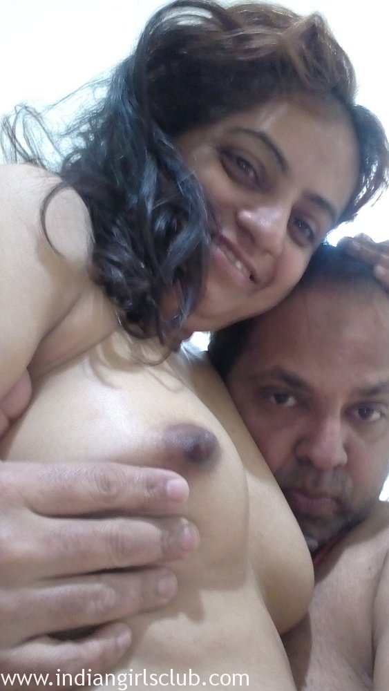 Desi Married Couple Filmed Naked Before Sex
