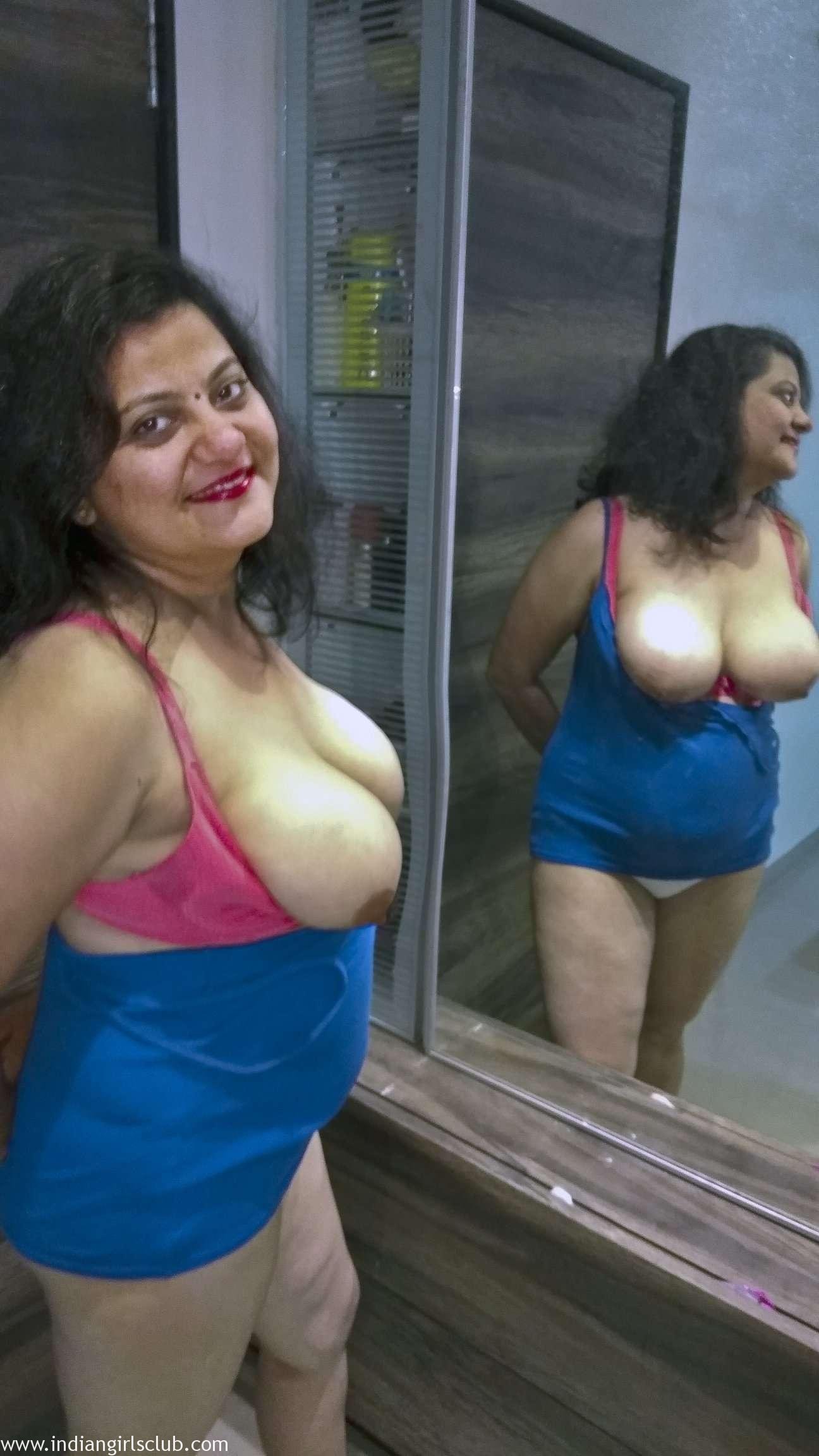 Indian MILF Sex Big Ass Horny Bhabhi Filmed Naked