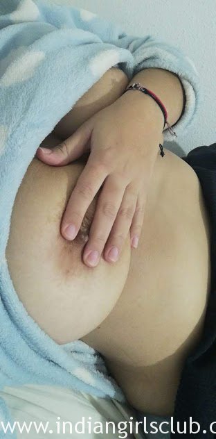 Chubby Indian Babe Nude With Big Boobs