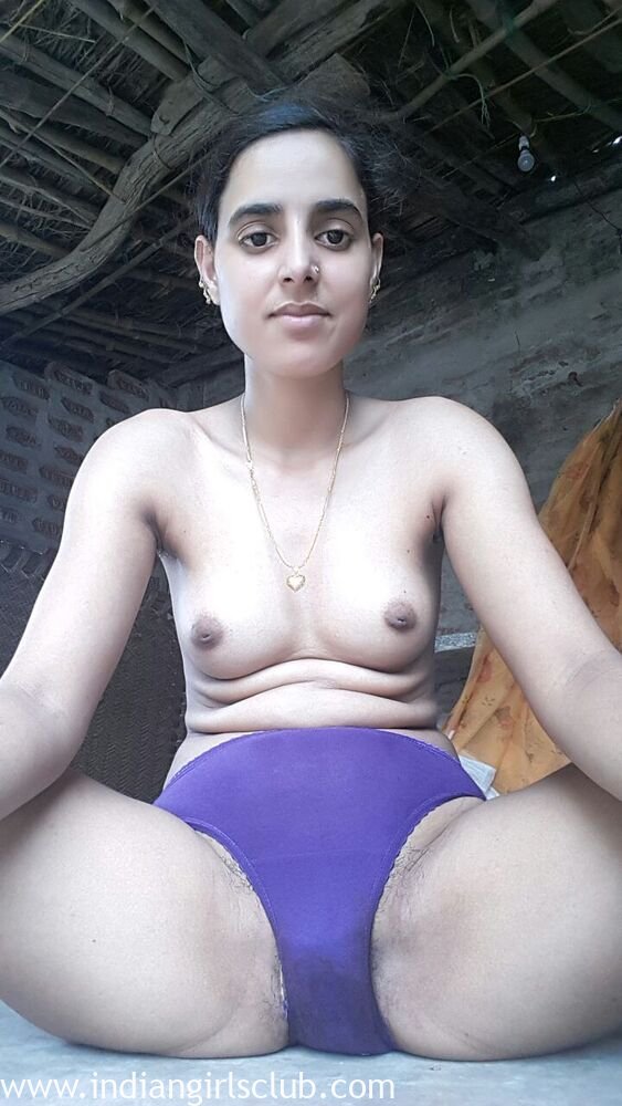 Desi Village Bhabhi Nude Showing Shaved Indian Pussy