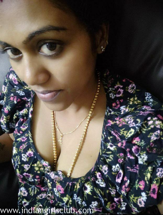 Horny Tamil Village Aunty Natural Tits Shaved Pussy