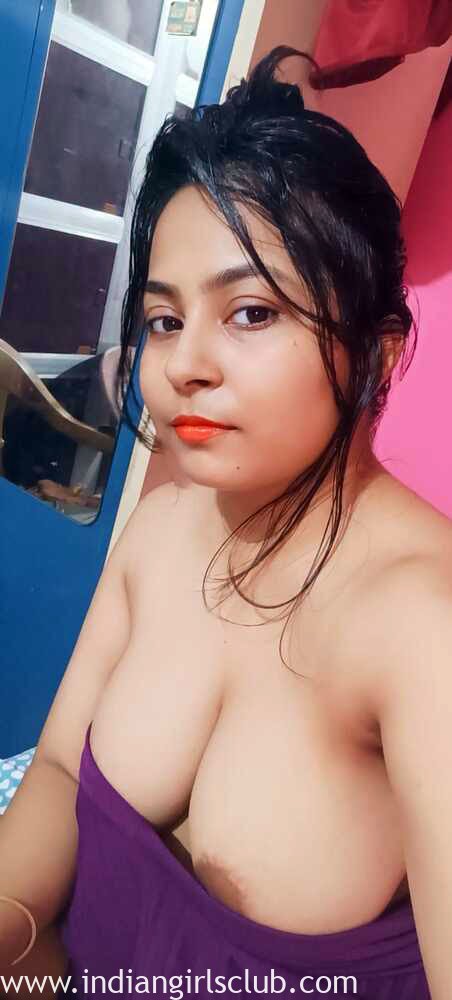 Big Boobs Horny Indian Girl Nude Photos