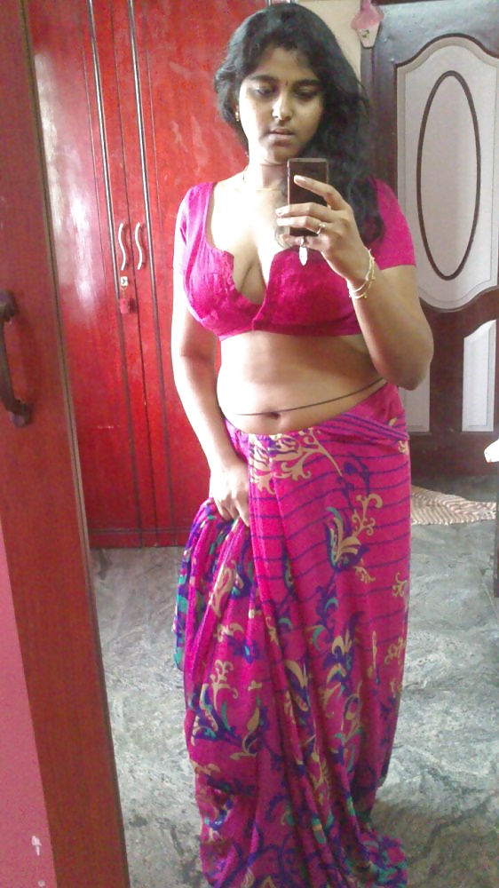 Neha Indian College Babe Nude Selfie Photos