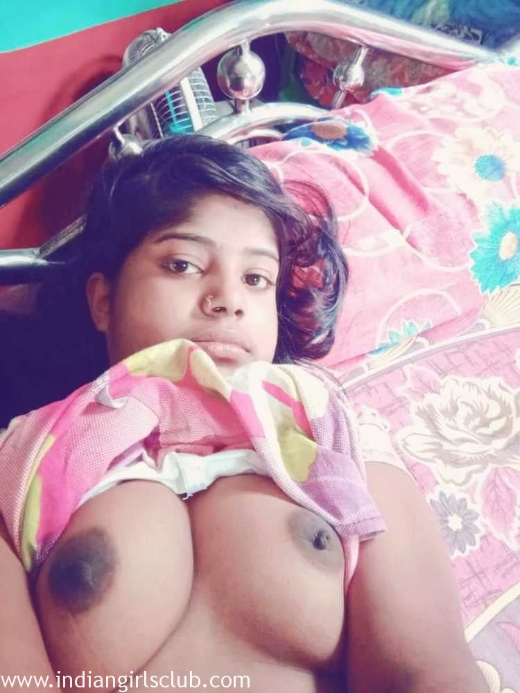 Desi Village Girl Showing Her Juicy Big Tits Naked